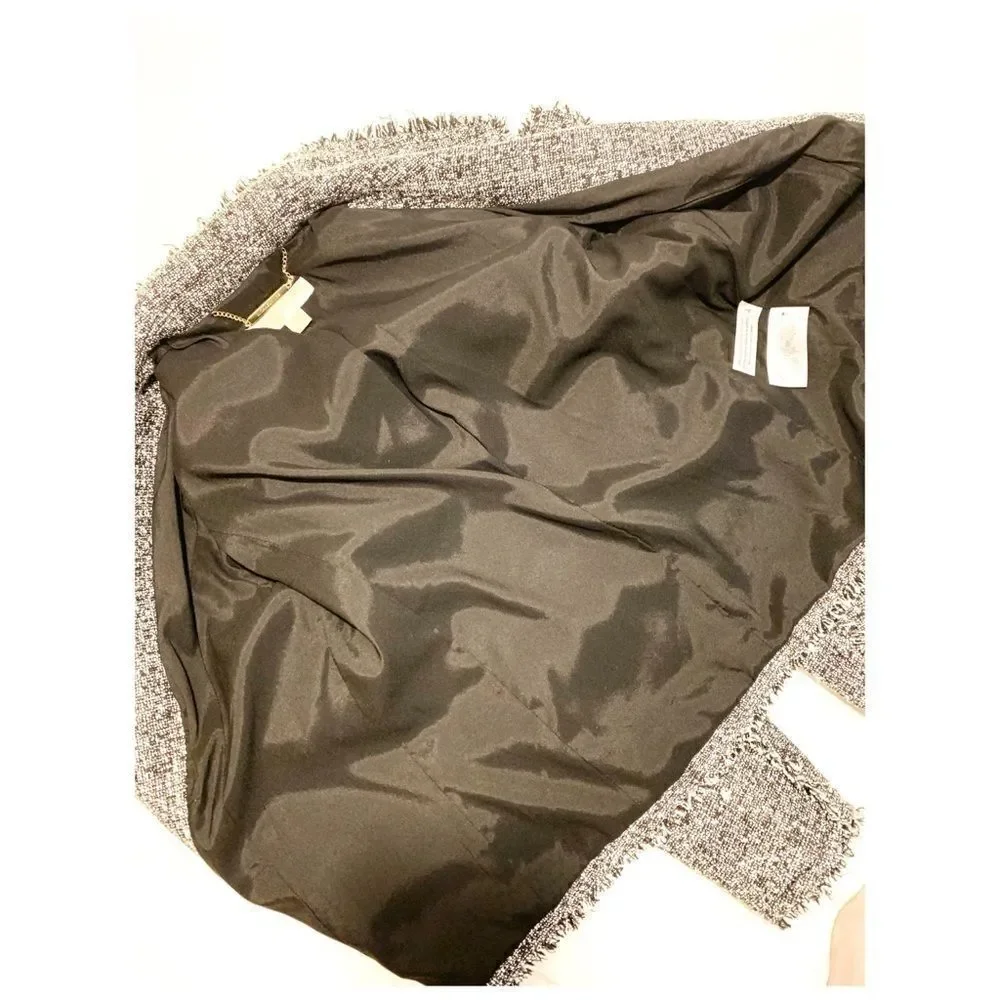 🎉HP 🎉NWOT Michael Kors Fringed Tweed Jacket